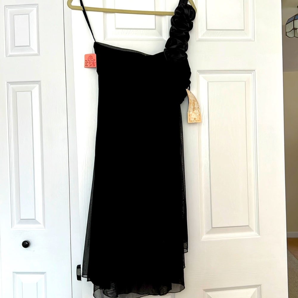 One shoulder LBD
